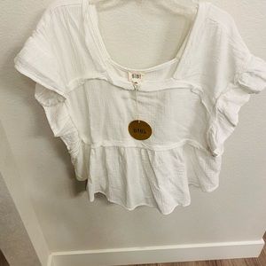 Brand new flowy white top
